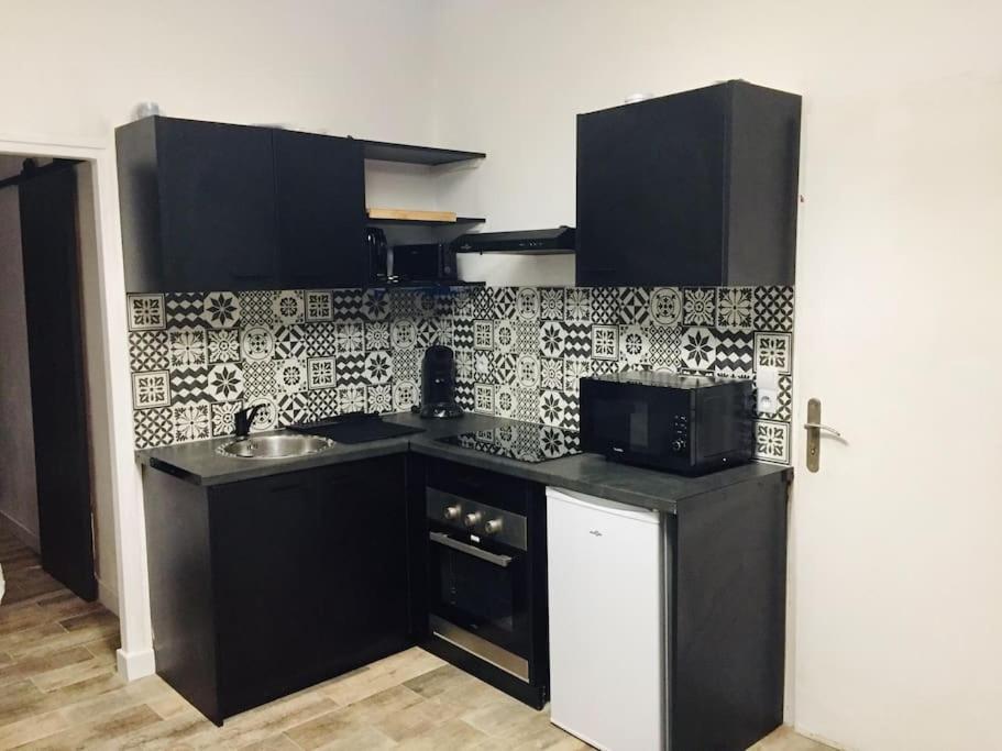 L'Eden - Joli Studio En Centre Ville Nîmes Kültér fotó